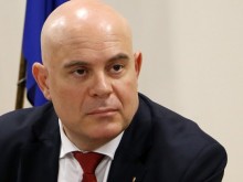 Гешев: България има голям проблем и той е формулиран още от Паисий Хилендарски - "О, неразумни и юроде!"