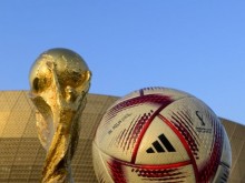 ФИФА представи специална топка за полуфиналите и финала на Световното