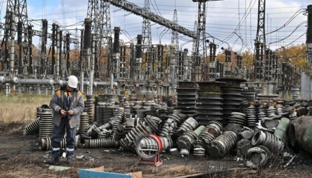 Украйна се похвали, че е възстановила повечето генериращи мощности на енергийната система