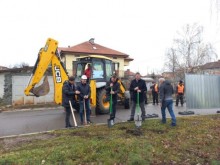 Положиха първата копка на проекта "Доизграждане на канализационна мрежа на кв. "Бенковски" в столицата