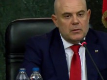Иван Гешев към близките на загиналите в катастрофи: Прокуратурата ще направи всичко възможно да има справедливост
