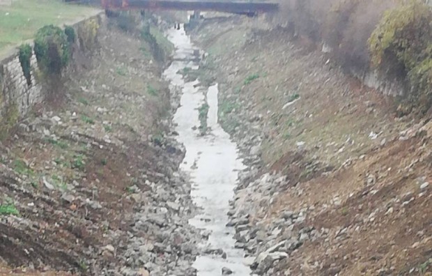 Община Сливен укрепи компрометирани участъци по Селищка и Новоселска река