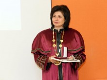 37 завършват с отличен успех МУ Пловдив 