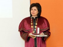 37 дипломанти завършват с отличен успех МУ Пловдив 