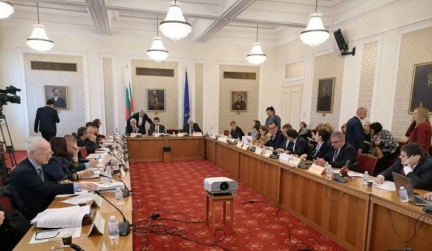Финансовата комисия в парламента отложи гласуването на Държавния бюджет