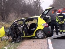 Приключи огледът на мястото на катастрофата с двама загинали