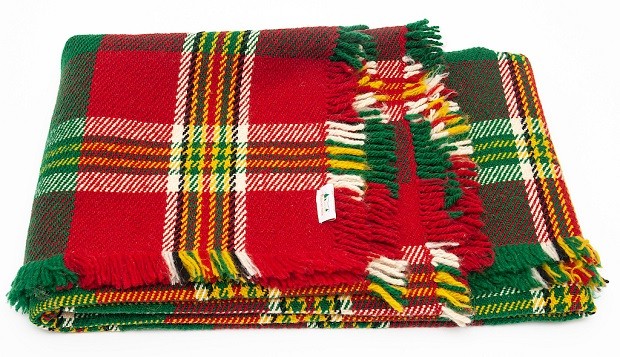 Приключи кампанията за събиране на родопски одеяла за пострадалите жители на Херсон