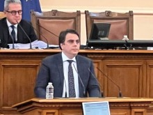 Асен Василев: Не е нормално, че Радев и Борисов не могат да признаят, че са се срещали