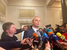 Костадин Костадинов: Няма да подкрепим третия мандат, ако Радев не го връчи на нас