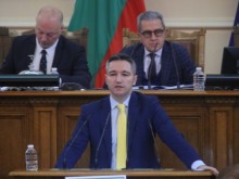 Кристиан Вигенин: Споразумението за предоставяне на военна помощ на Украйна е противоконституционно
