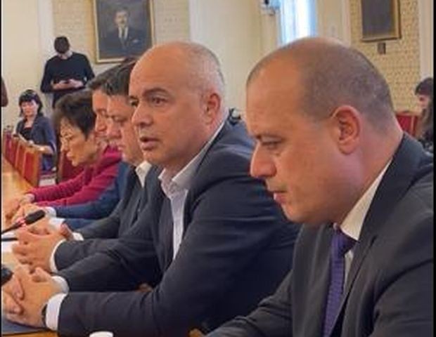 България има нужда от правителство Ние политиците трябва да положил