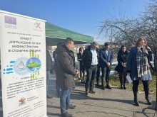 В столичния квартал "Обеля" се състоя официална церемония "Първа копка" по проект за "Изграждане на ВиК инфраструктура в Столична община"