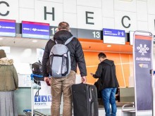 Бомбените заплахи в Скопие се оказаха фалшиви, летището възобновява работа