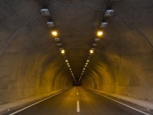 Възстановено е осветлението в тунел "Мало Бучино" на АМ "Струма"