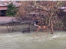 Наводненията в Албания: Кметът на Шкодра поиска обявяване на извънредно положение