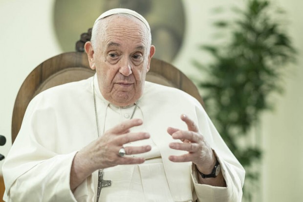 Папата: Конфликтът в Украйна е "световна война" и няма да приключи скоро
