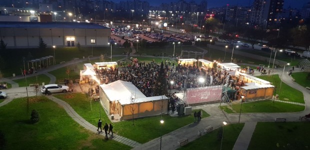 TD Кметът на Тракия направи снощи символичното запалване на светлините на