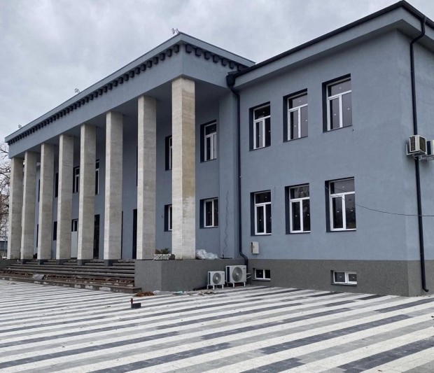 Кметът Мараджиев лично следи ремонтните дейности в Стамболийски