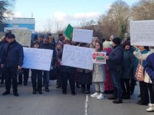 Започна протестът на медиците от Белодробната болница във Варна