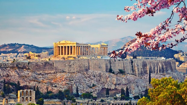 Kathimerini: Вторични трусове в Атина след "Катаргейт"