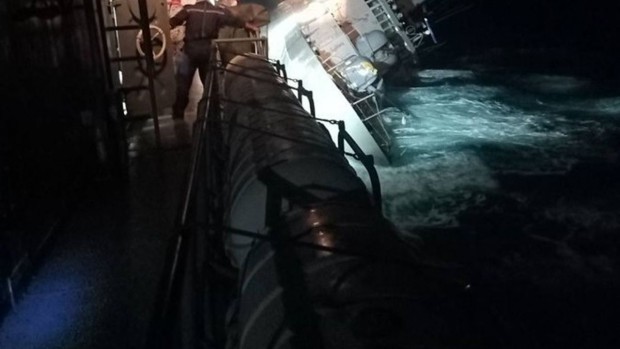 31 моряци са в неизвестност след потъването на тайландски военен кораб