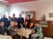 Пловдивски прокурори обясниха на пенсионери как да се предпазят от телефонни измами