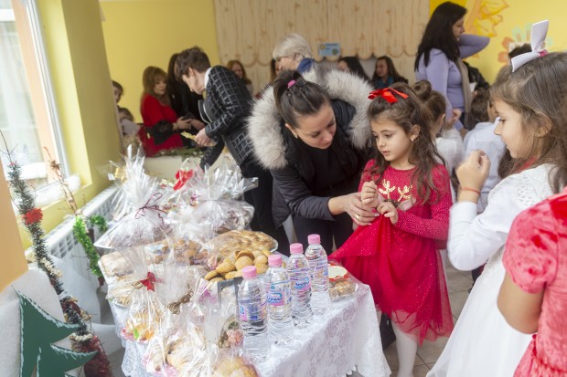 Благородна кауза обедини деца, родители и учители от детска градина "Слънчице" в Мездра