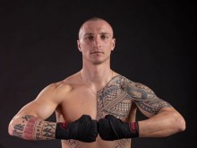 С пета поредна победа завършва годината созополският боксьор Петър Драганов