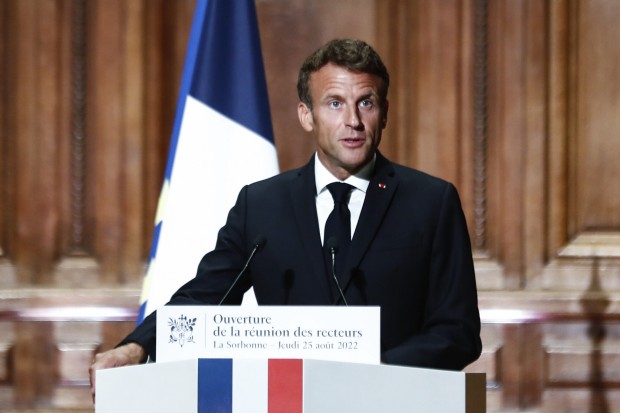 Френският президент Еманюел Макрон се придържа към позицията за необходимостта