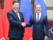 Си Дзинпин е приел Дмитрий Медведев в Пекин