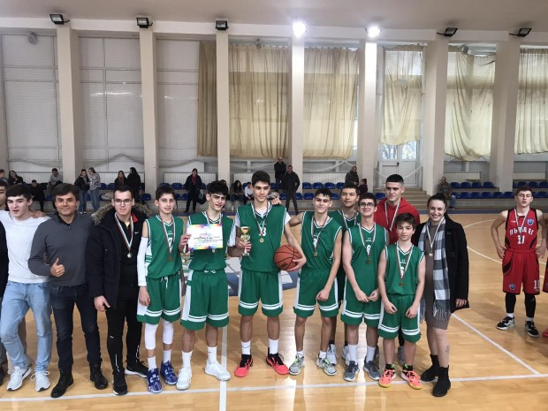 Във Варна завършиха ученическите състезания по баскетбол