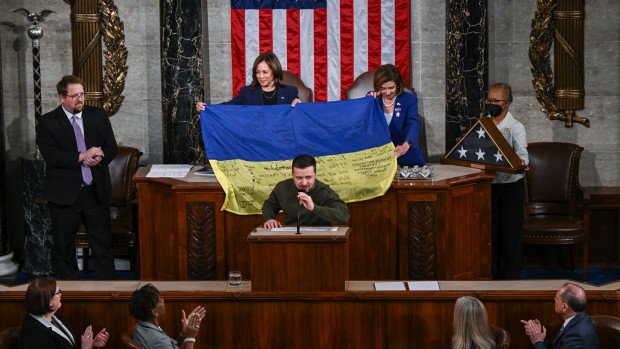 Зеленски обеща на Конгреса: Украйна никога няма да се предаде