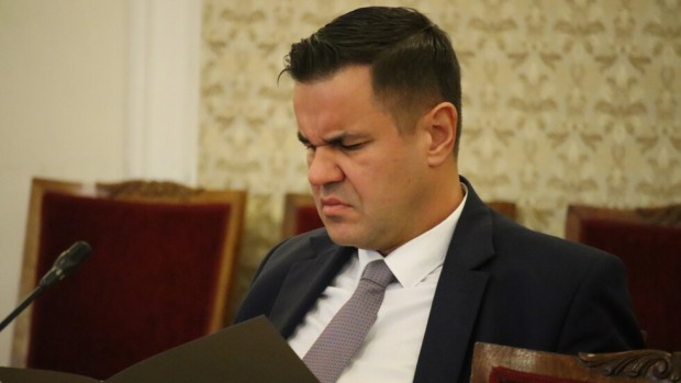 БСП дава на прокуратурата министъра на икономиката Никола Стоянов заради