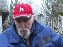 Вълна от съпричастност към пребития възрастен мъж от Бутан. Стефан вече има и паник бутон