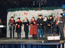 Благотворителен концерт "Коледни уроци за сърцето" се състоя в Мездра