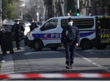 Жертвите на стрелбата в Париж са двама, в тежко състояние са още двама