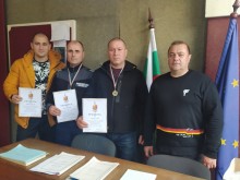 Бургаските полицаи с жест към семейството на загинал техен колега