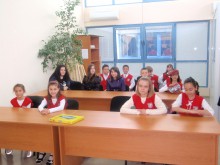 Кметът на "Южен" награди отличените участници в литературен конкурс