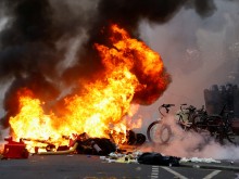 Полицията в Париж използва сълзотворен газ срещу бунтуващи се кюрди