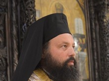 Епископ Висарион: Молитвено ви пожелавам благодатта на Родилия се във Витлеем Богомладенец да ви съпътства през целия ви живот
