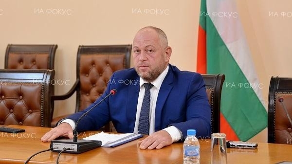 Зам.-министърът на транспорта: Няма пострадали българи при инцидента с дерайлиралия влак край Пирот