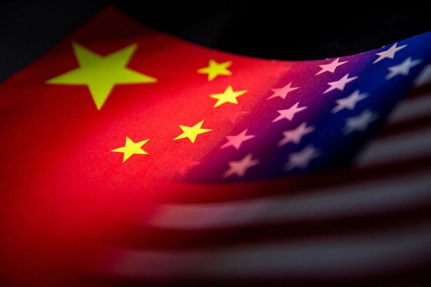 Politico: САЩ започнаха прилагането на нова стратегия за сдържане на технологичното развитие на Китай