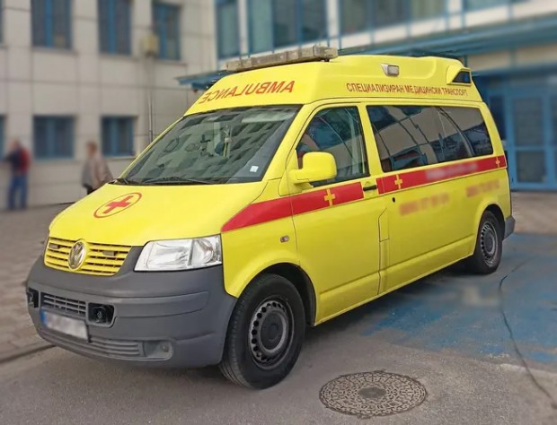 "Капачки за бъдеще" даряват линейка на детската болница в София