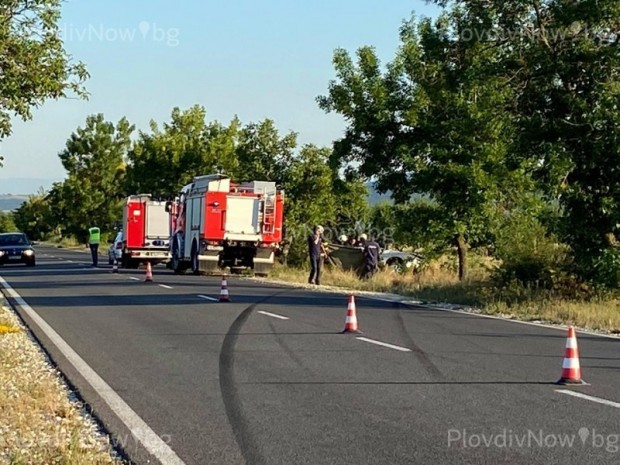 АПИ: Движението се извършва в една лента по пътя Казанлък - Стара Загора заради ПТП