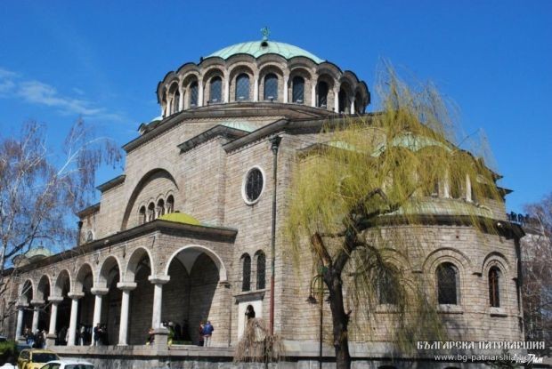 В храм "Св. Вмца Неделя" в София ще се четат Киприанови молитви срещу зли сили