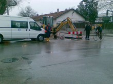ВиК авария затруднява трафика на кръстовището на "Богомил" и "Лев Толстой"