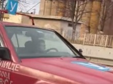 ДАИ със спешна проверка на инструктора, позволил на 10-годишния си внук да шофира