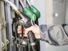 Под средната за страната е цената на бензина в Търновско