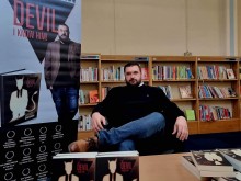 Писателят Илиян Кузманов: Ще използвам успехите на първите си две книги, за да разкажа на света за България