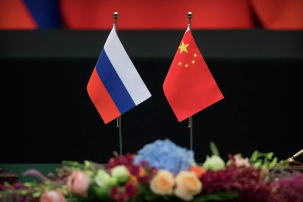 Русия и Китай ще продължат сътрудничеството във военно техническата сфера тъй